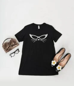 Black Cool Kitten Glasses Unisex Graphic Tee