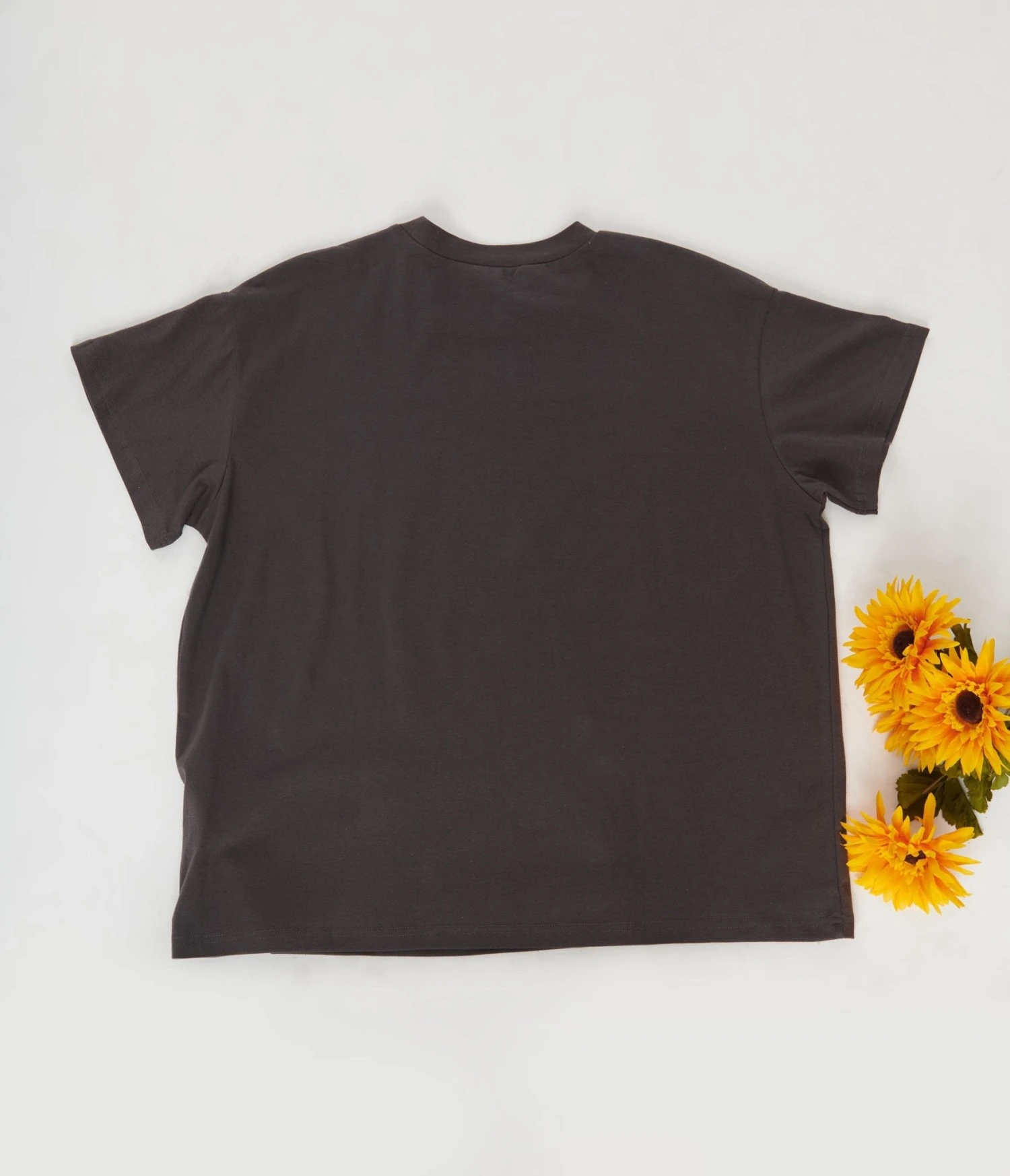 Grey Floral Love Unisex Graphic Tee - Image 3