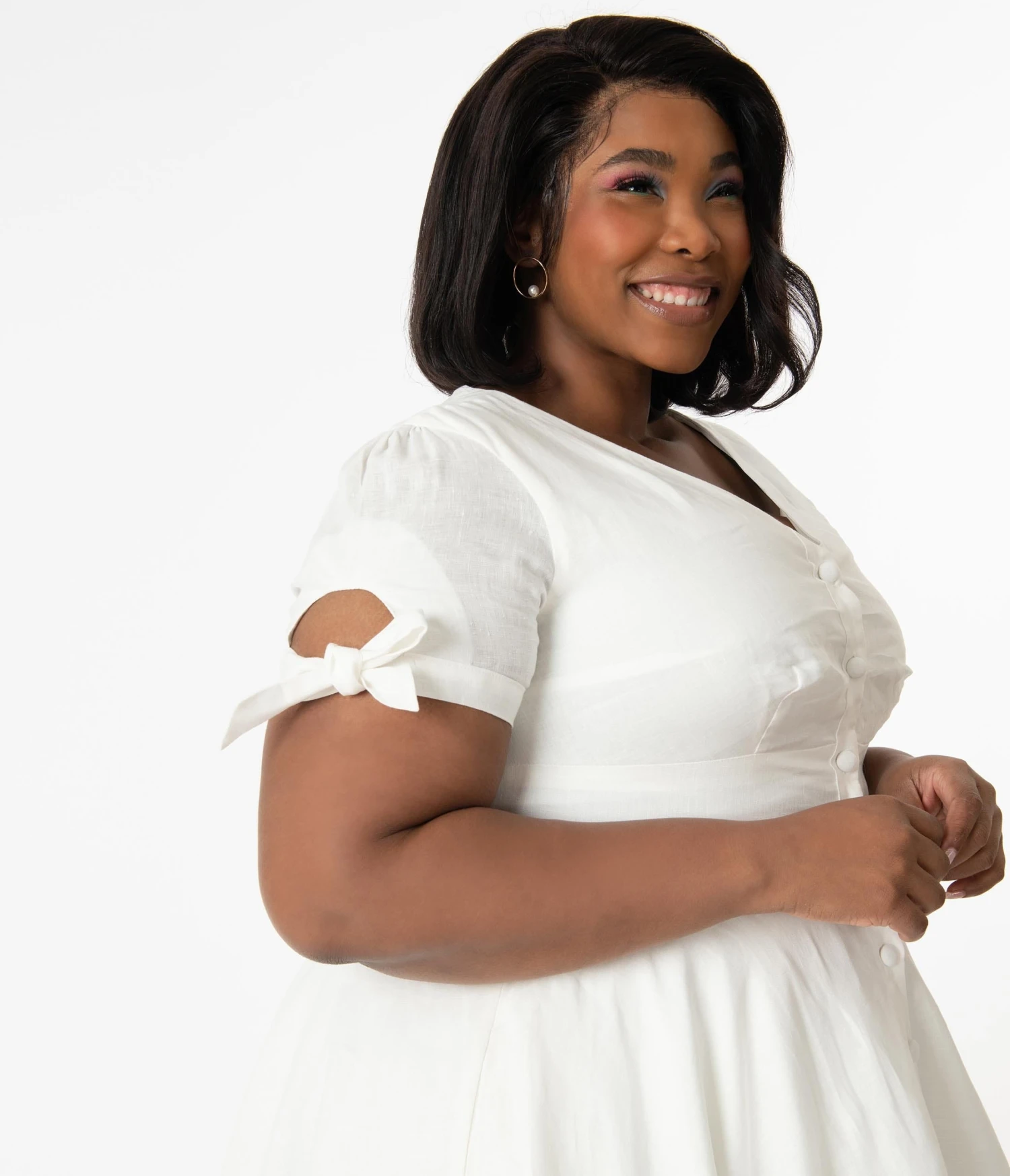 Magnolia Place Plus Size Style White Linen Eleanor Swing Dress - Image 3