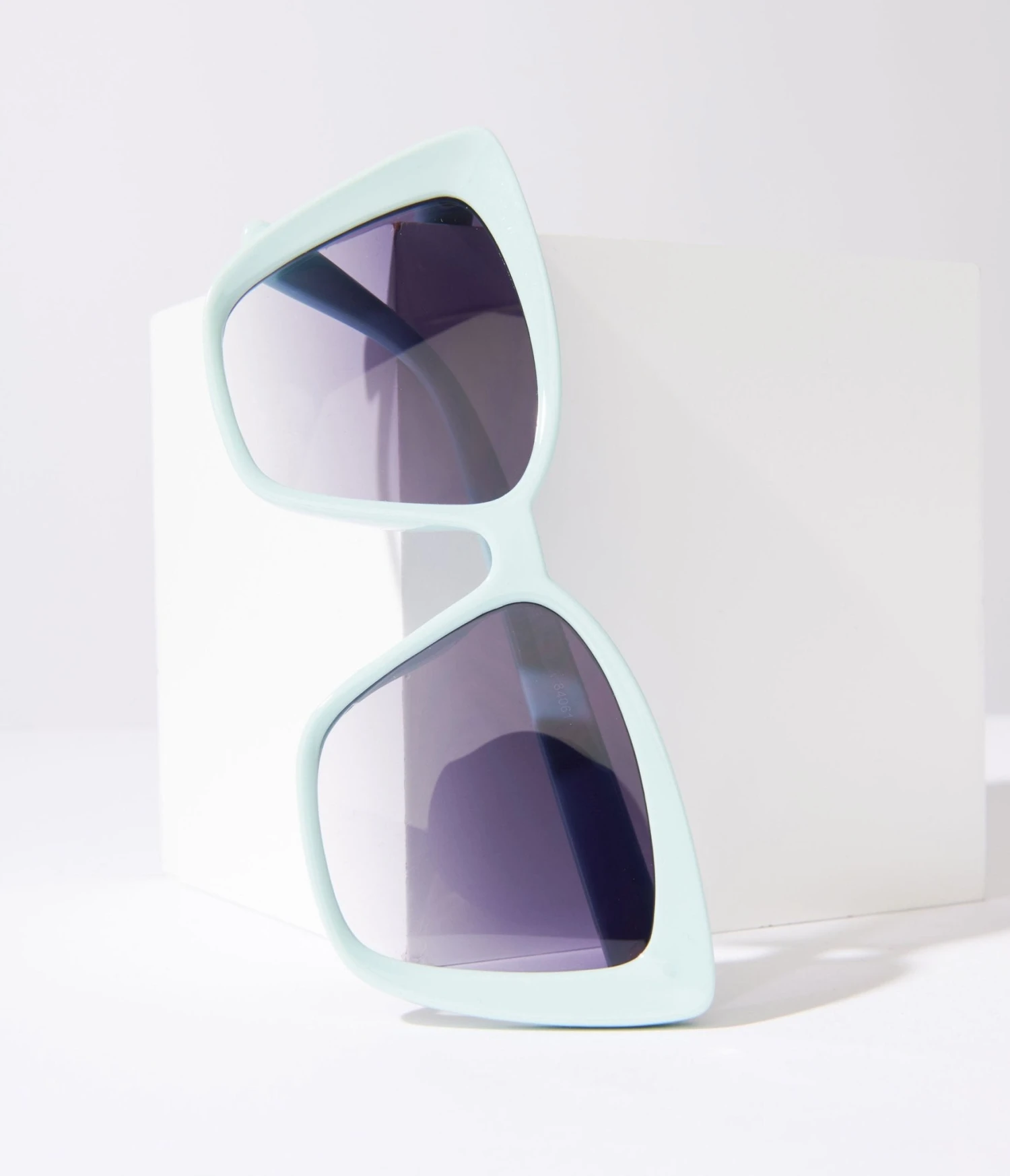 Mint Green Square Cat Eye Oversized Sunglasses - Image 3