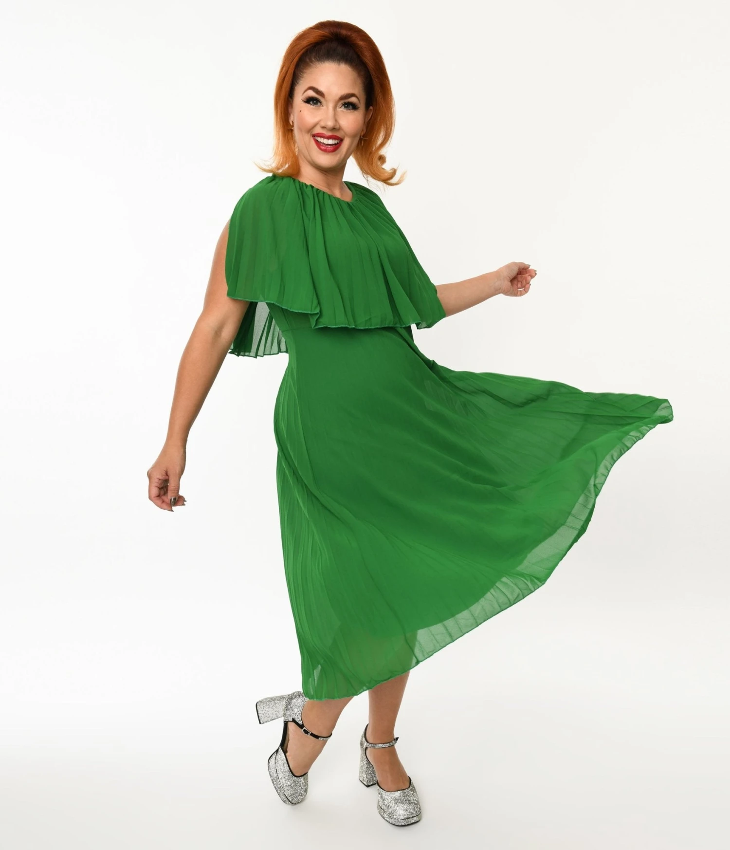 Plus Size Green Pleated Midi Dress - Image 2