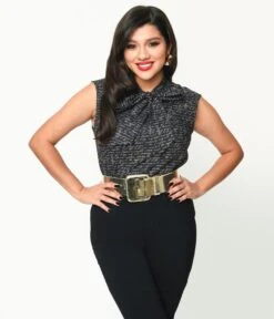 Retrolicious Black Cursive Poetry Bow Top