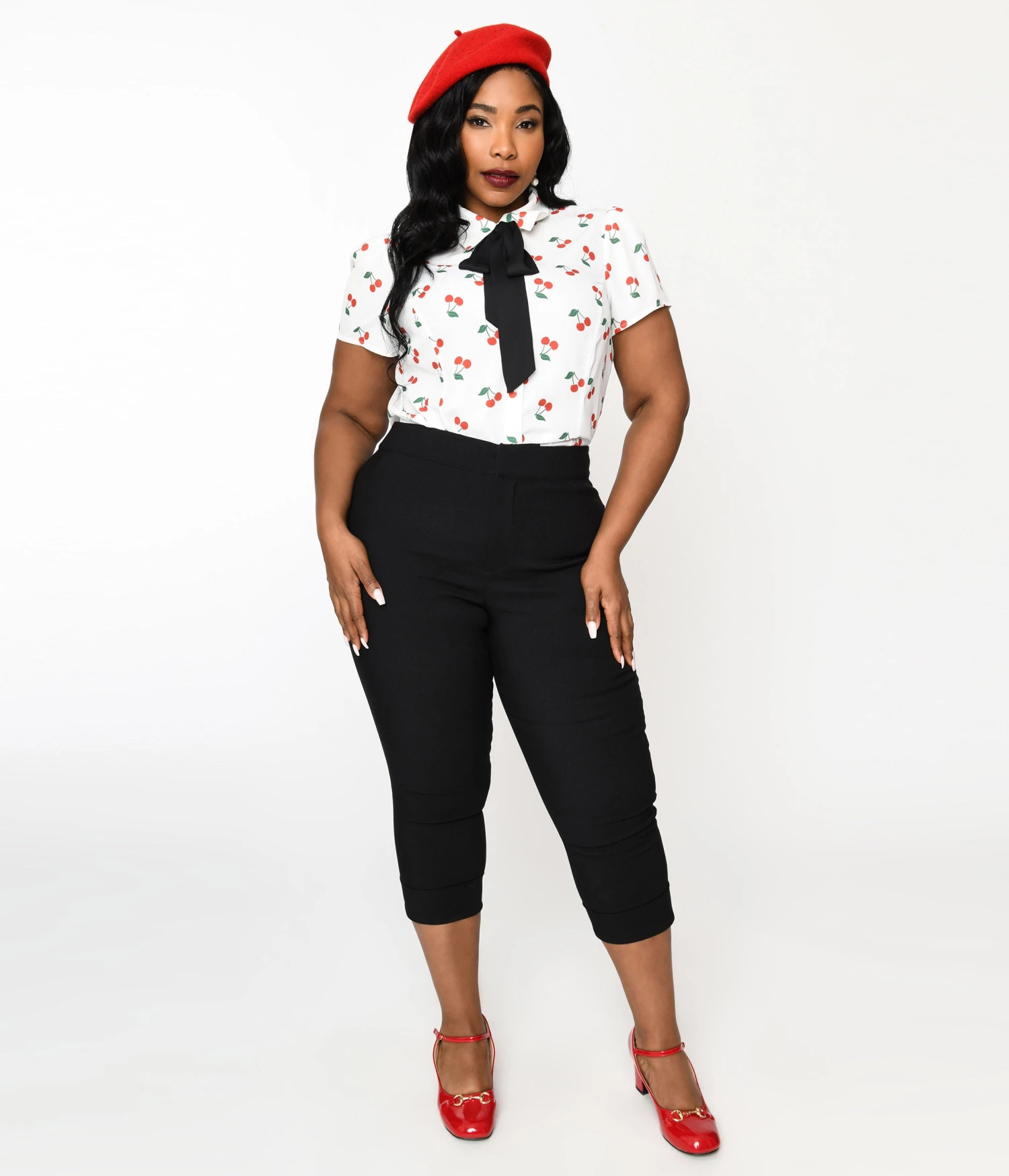 Smak Parlour Plus Size Black & Cherry Pocket Smarty Pants Capri - Image 2