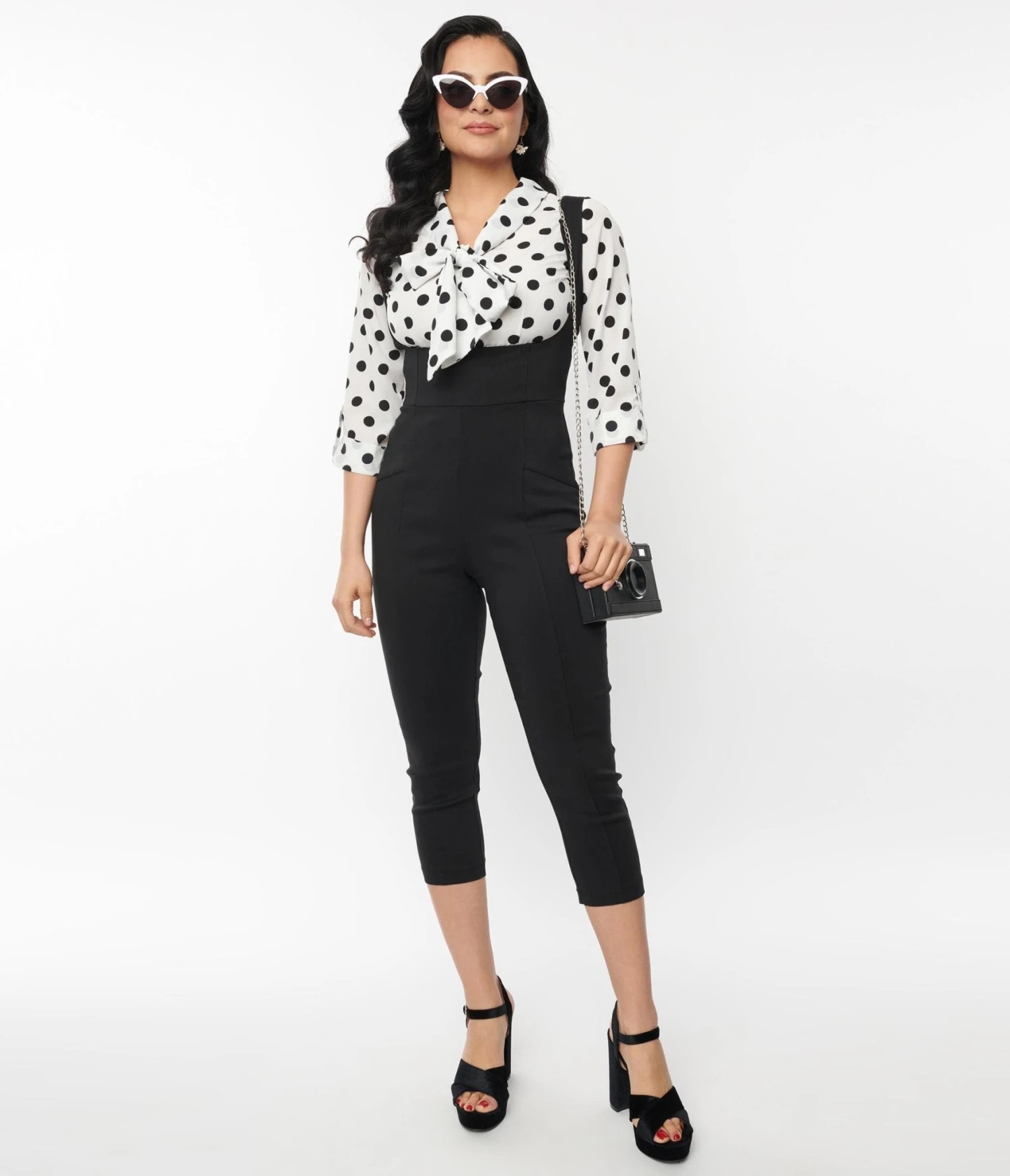 Unique Vintage Black Pinafore Capris