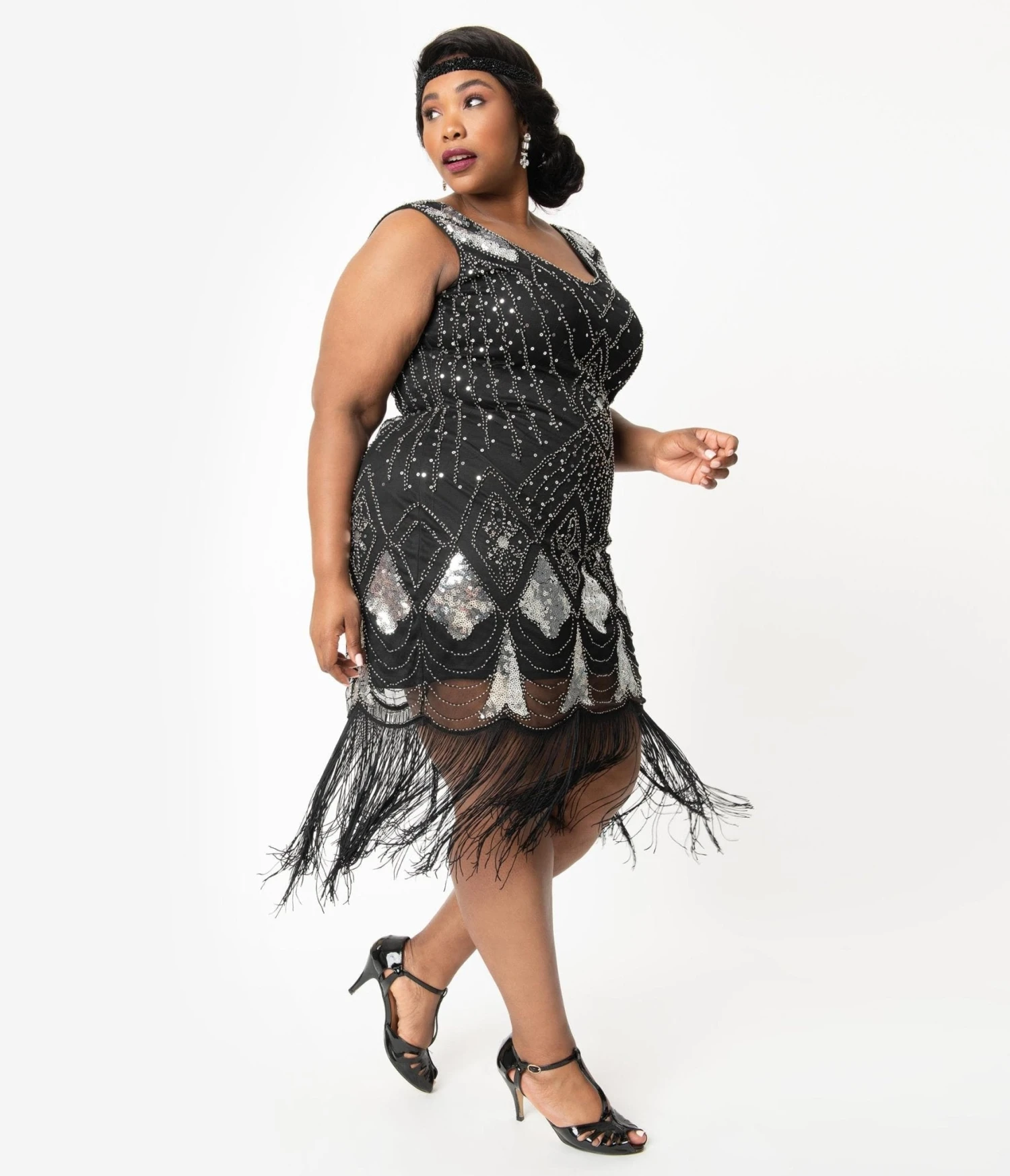 Unique Vintage Plus Size 1920s Black & Silver Sequin Lina Fringe Flapper Dress - Image 5