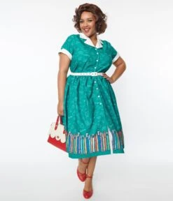 Unique Vintage Plus Size Green Classroom Alexis Swing Dress
