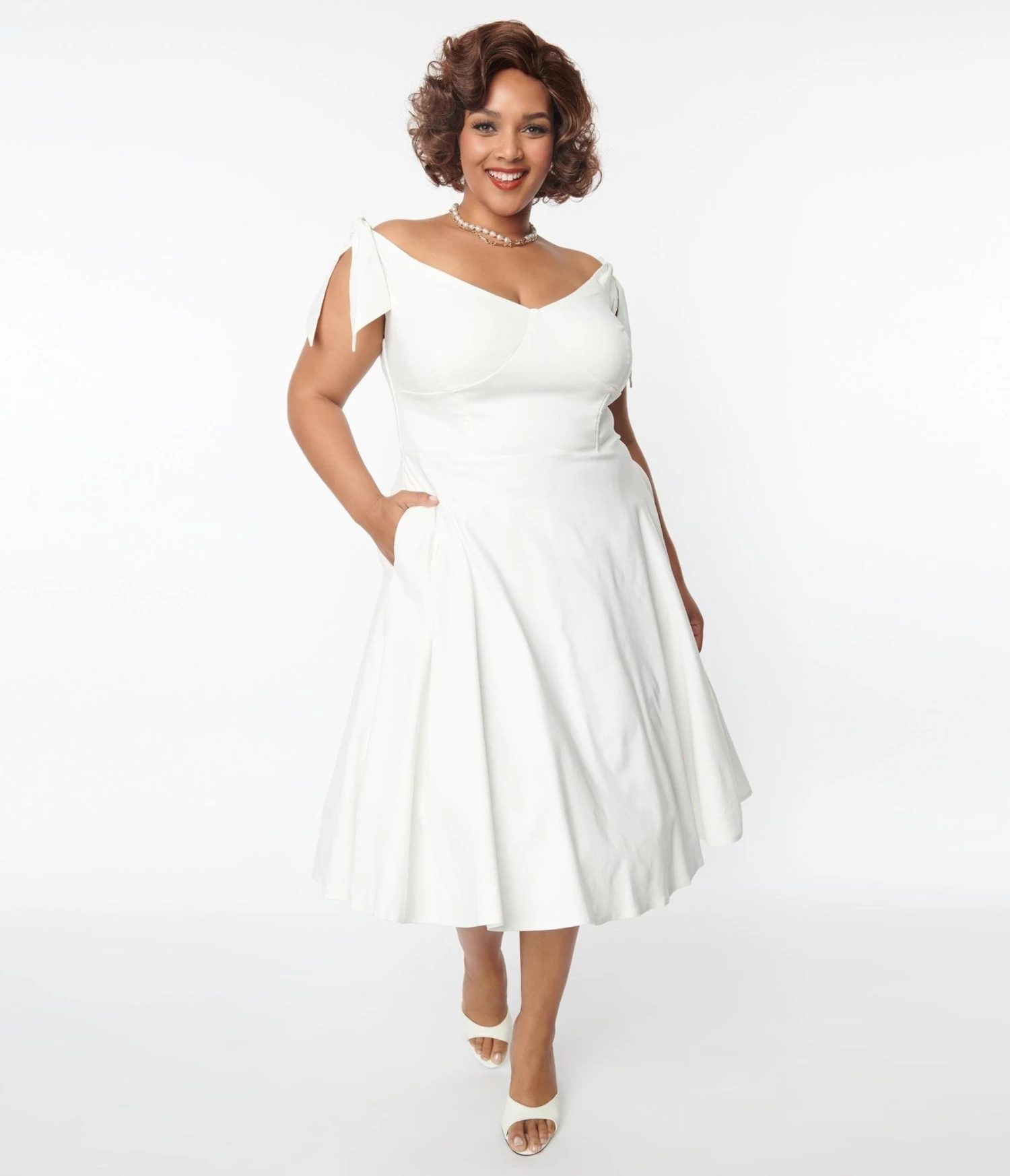 Unique Vintage Plus Size Off White Prairie Swing Dress - Image 5