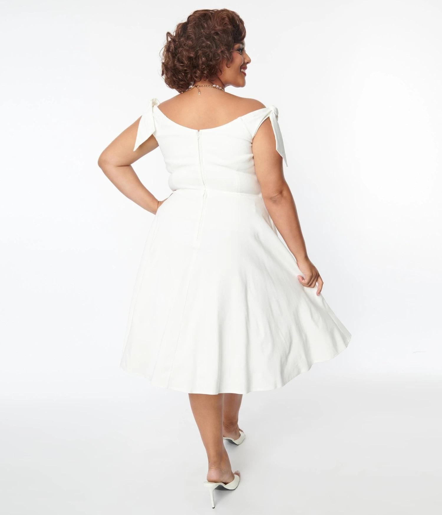 Unique Vintage Plus Size Off White Prairie Swing Dress - Image 2