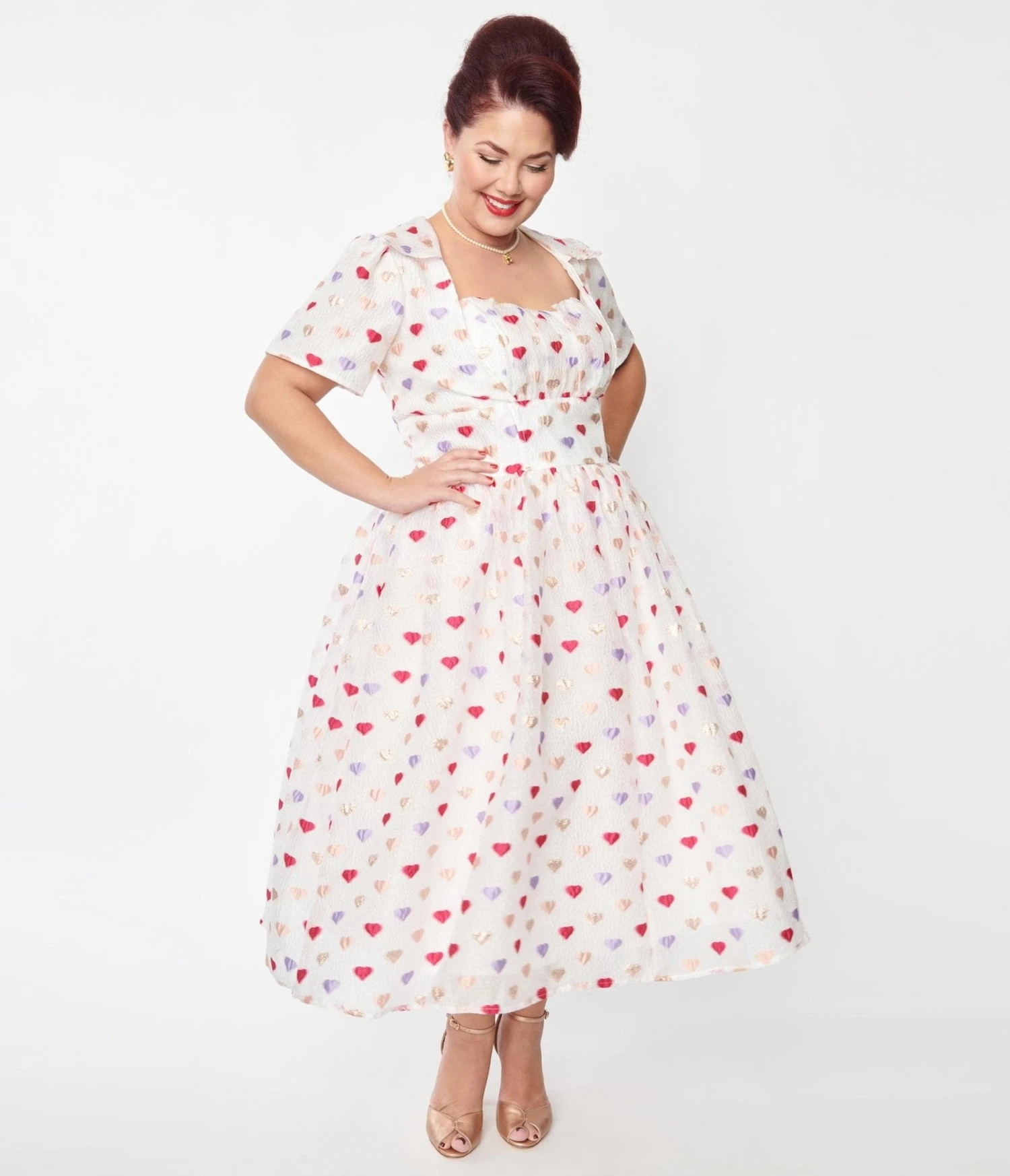 Unique Vintage Plus Size White & Multi Hearts Crinkle Libby Swing Dress - Image 5
