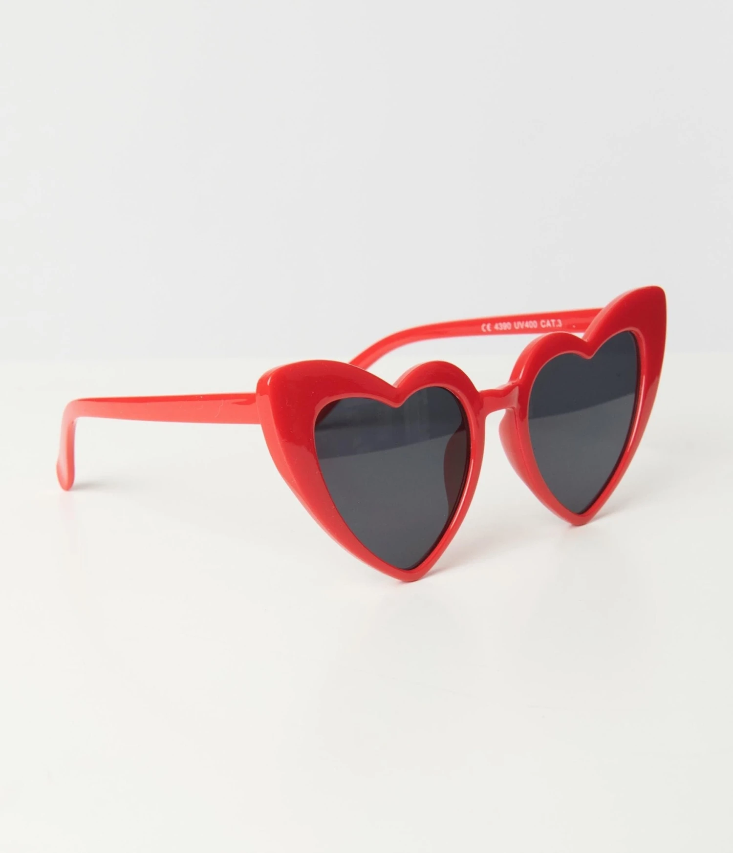 Unique Vintage Red Heart Sunglasses - Image 3